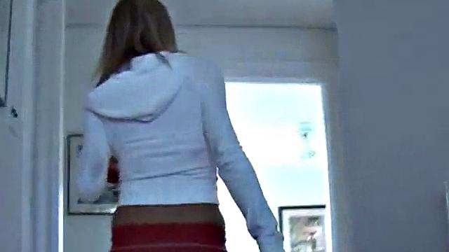 Lexy Lohan Gets Ready for the Day