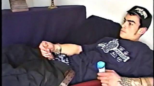 This straight BMX biker has a certain dark edginess that heightens the intensity of his very physical jacking off. After he's been stroking his meat, Nicoya suddenly and unexpectedly decides not to use it.