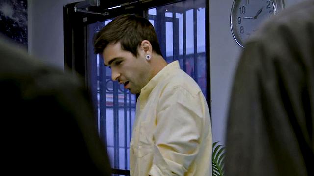 зрелая с большими сиськами в чулках сосёт и скачет на члене