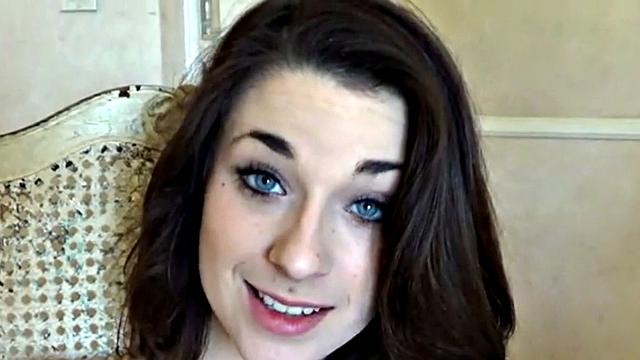 Britney Blue with natural tits Fingering