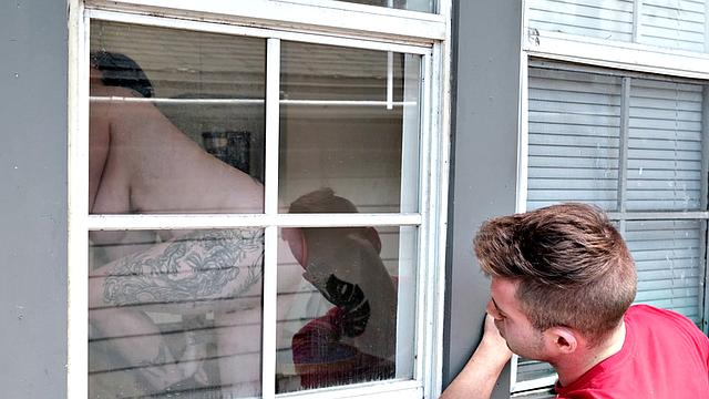 Nyx Monroe: The Hot Body Girl and The Peeping Tom