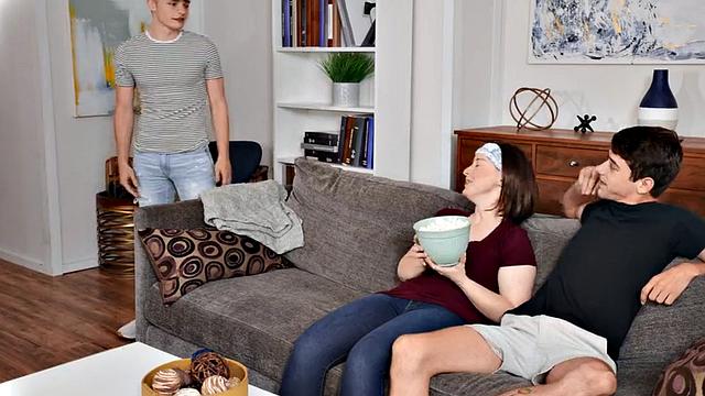 Nympho twink fucks white stud in doggystyle