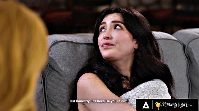 MOMMY'S GIRL - MILF Lauren Phillips's Big Tits Unite Stepdaughter Chloe & Bully Jane Wile