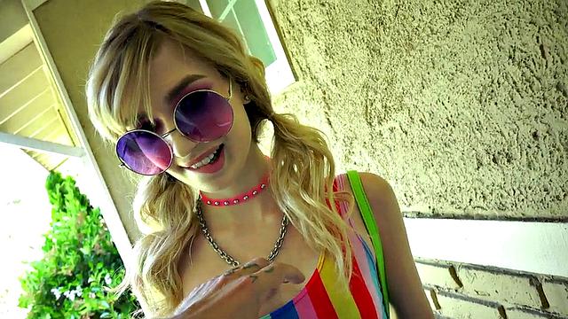 Submissive skinny slut deepthroat before pussybanging