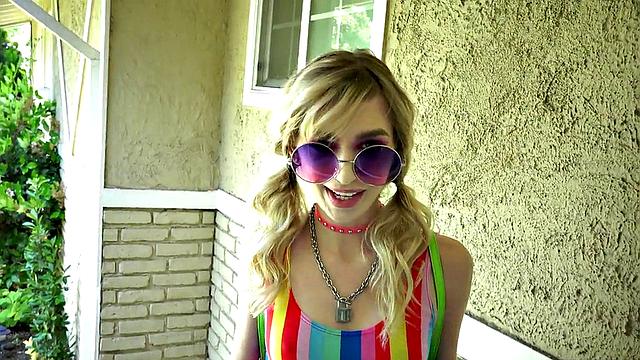 Submissive skinny slut deepthroat before pussybanging