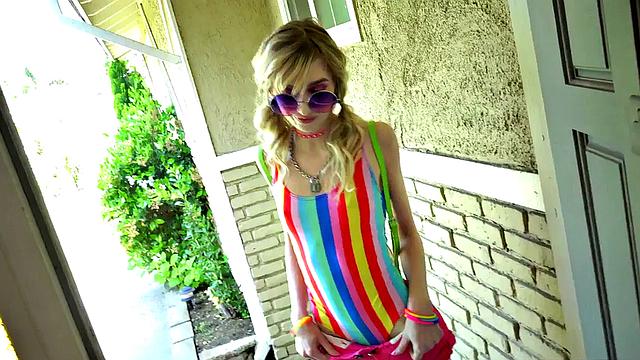 Submissive skinny slut deepthroat before pussybanging