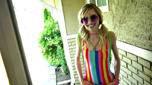 Submissive skinny slut deepthroat before pussybanging