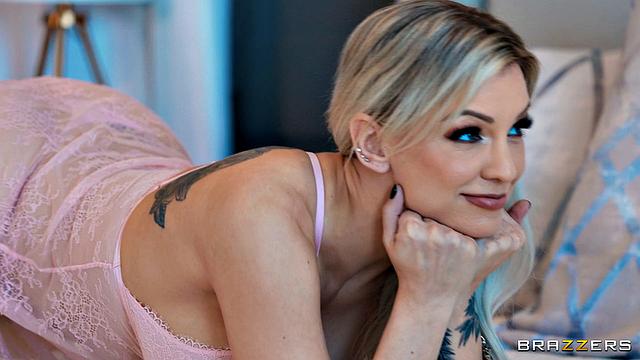 Кензи Тейлор мстит изменщику жарким анальным трахом с братом