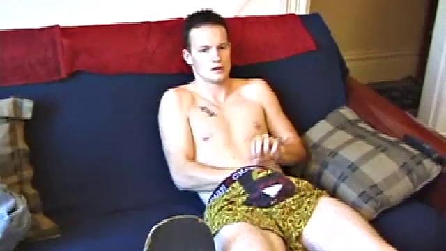 Lex Python gets down and dirty on the sofa, stroking his cock with determination. A true skater with a "fuck off" attitude, Lex does whatever he wants whenever he wants, including teasing us with his naked body.