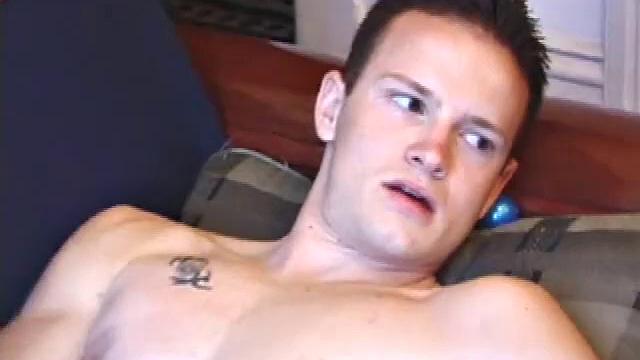 Lex Python gets down and dirty on the sofa, stroking his cock with determination. A true skater with a "fuck off" attitude, Lex does whatever he wants whenever he wants, including teasing us with his naked body.