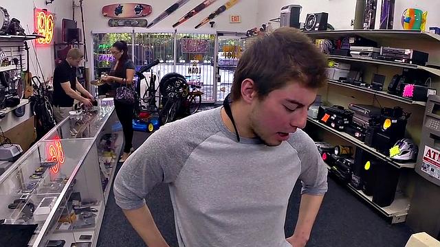 Fooled straight guy cocksucked by shop owner