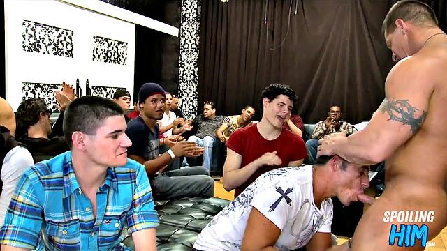 Amateur jock cocksucking muscled stripper