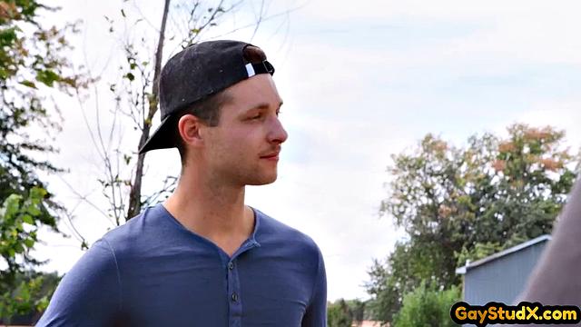 Inked muscle jock sucked by horny BF