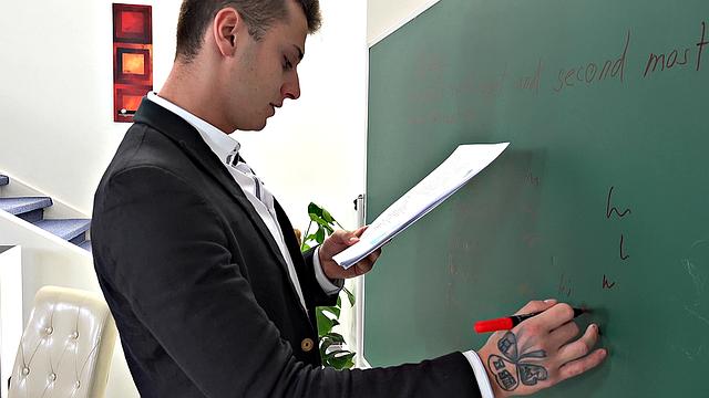 Blonde gets help and orgasm