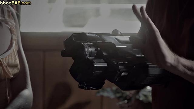 Bigtitted MILF bounces on cock in 3way after pussylicking