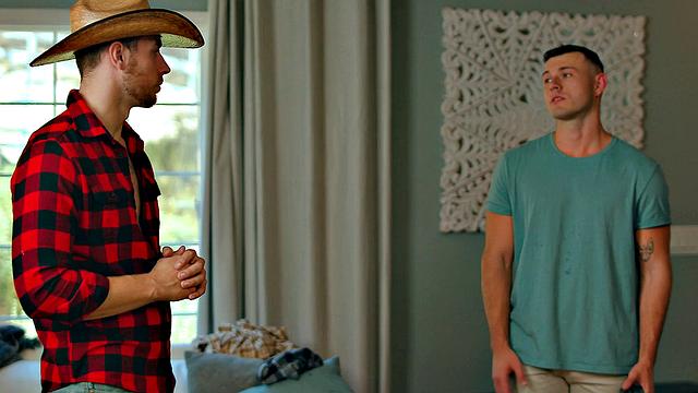 Деревенский качок познал, как в городе крутят парней - и теперь не отмоется от смазки