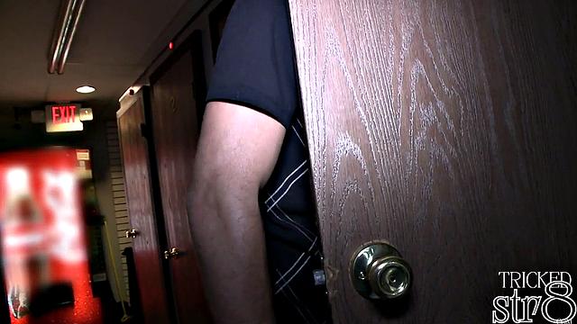 Real straight guy gets blowjob in gloryhole