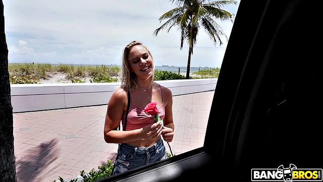 Kelsey Loves Roses And BBCs