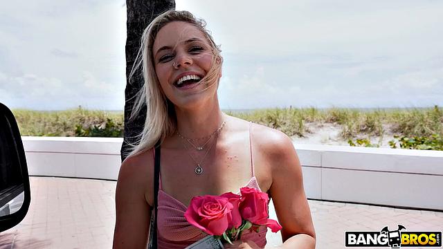 Kelsey Loves Roses And BBCs