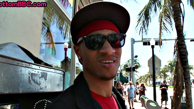 Black thug picked up to penetrate white bottom in public bus