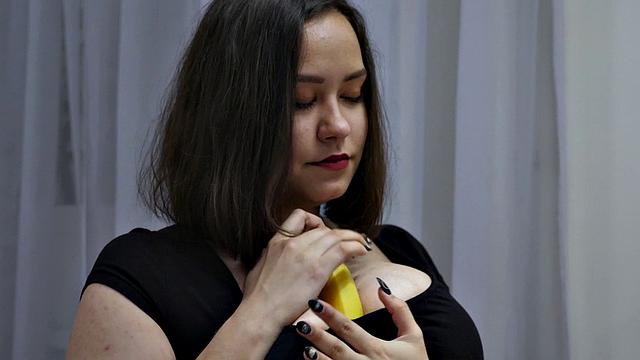 Bonne Shine: Young & Curvy