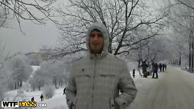 Young gf gets cum in the mouth