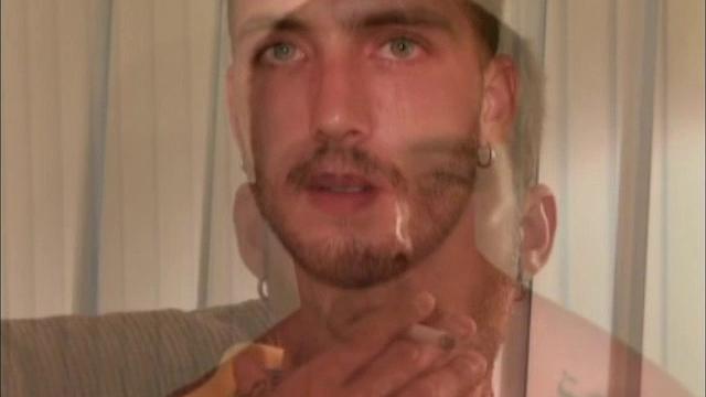 D. J. берет член в руку и доводит до мощного финала