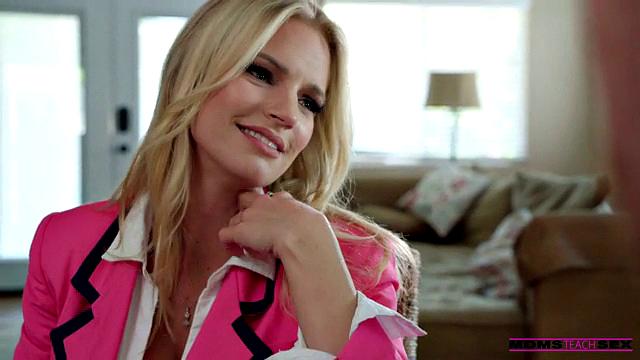 Taking Care of Mom - S12:E3