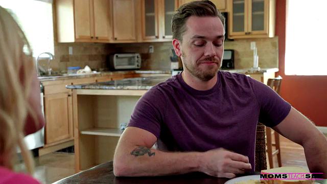 Taking Care of Mom - S12:E3