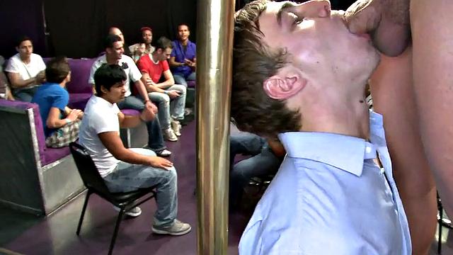 Real amateur sucking at stripper show