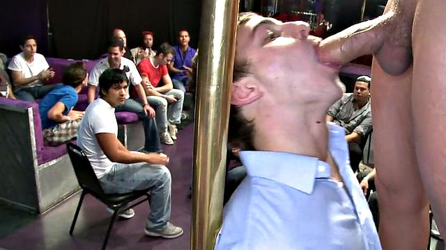 Real amateur sucking at stripper show