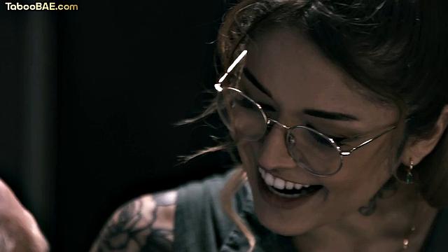 Cockhungry babe fucked in classroom