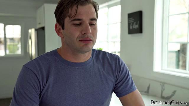 My Step Brothers Reveal Party - S2:E10