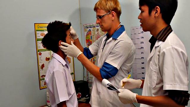 Asian college twink fucked in doctor 3way till cumshot