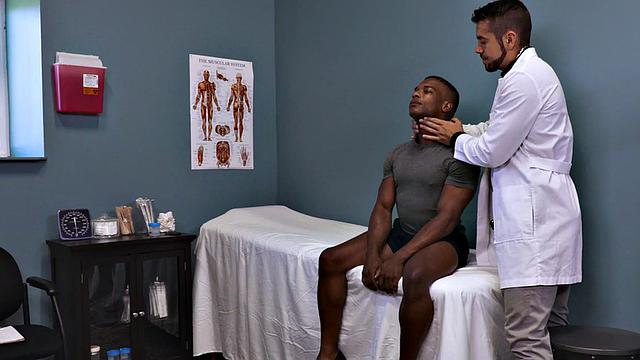Sixpack patient breeded by sturdy doctor in office