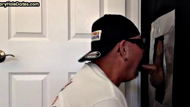 Gloryhole mature gay gets fucked at home after overture