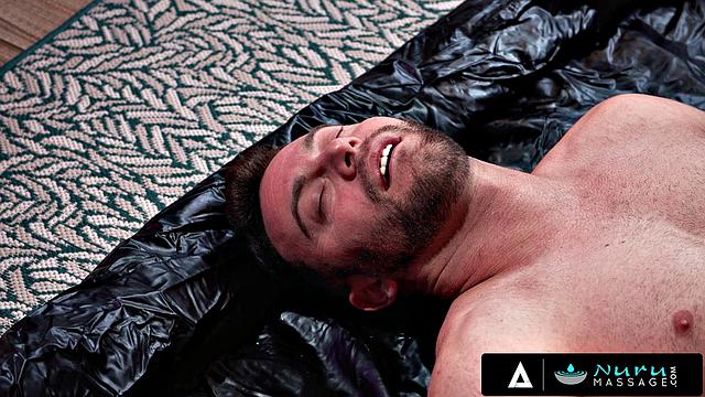 NURU MASSAGE - Big Tits Lumi Ray Turns Relaxed Client Into Hardcore FRENCH SUBTITLES