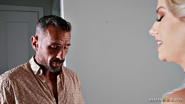 Родственные связи крепнут, когда жена беременна, а любовник не спит