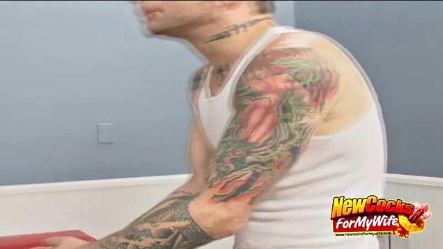 Sarah Jessie Stripped