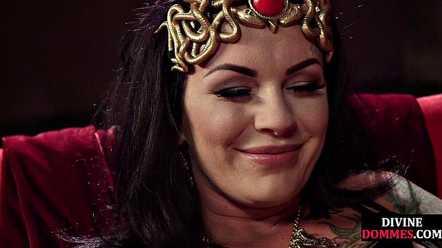 Pathetic incel mouthfucked by mean domina