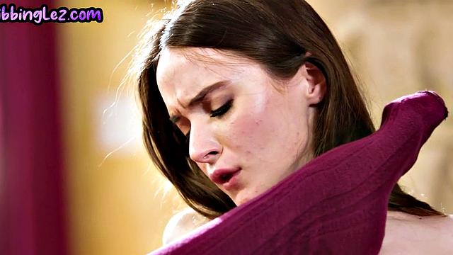 Scissoring lesbian seducing her redhead GF's pussy