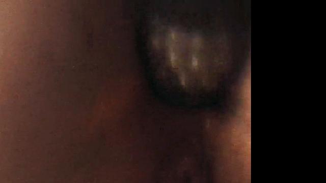 Бетти устраивает двойной марафон с дилдо и заглатывает по-серьёзке