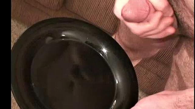 JD не теряет руки и кончает с юмором