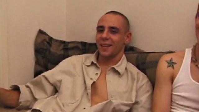 Трое парней не делят руки - Torque, Bradley и JG устраивают горячий обмен!