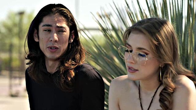 Fiona Sprouts gets evicted from her apartment so David offers her a place for a good price!