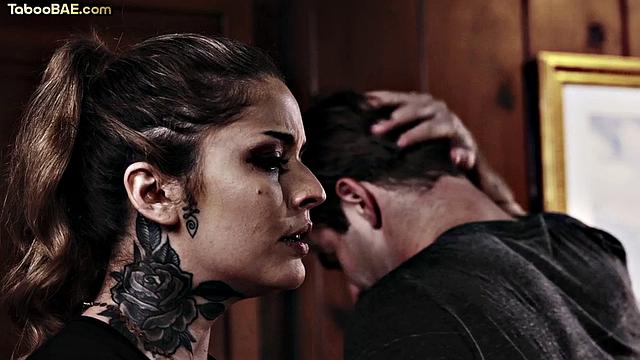 Cockhungry babe gets pounded