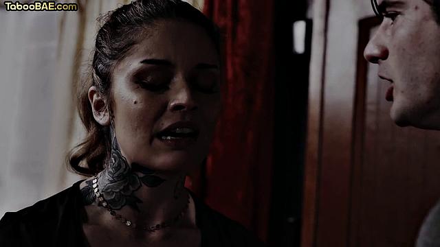 Cockhungry babe gets pounded