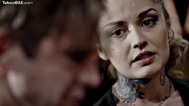 Cockhungry babe gets pounded