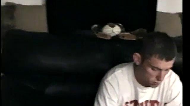 Маршалл глотает сперму знакомого гея, шутит что протеин в моде сейчас.