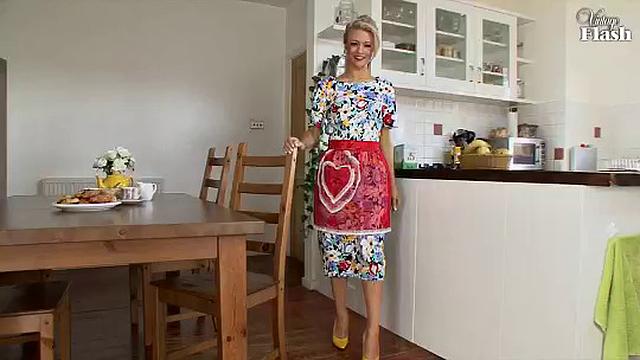 MichelleMoist - Let's Have Hot English Tea!
